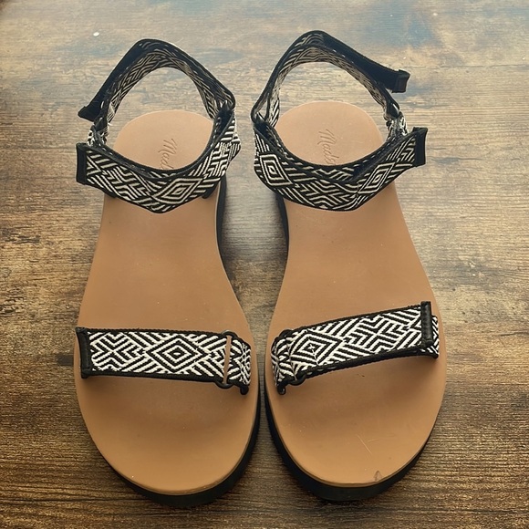 NEW MADEWELL The Re(sourced) Maggie Sandals - Picture 2 of 10